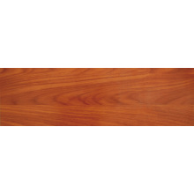 Plancher stratifié de bord ciré par noix de ménage de 8.3mm E1 de relief